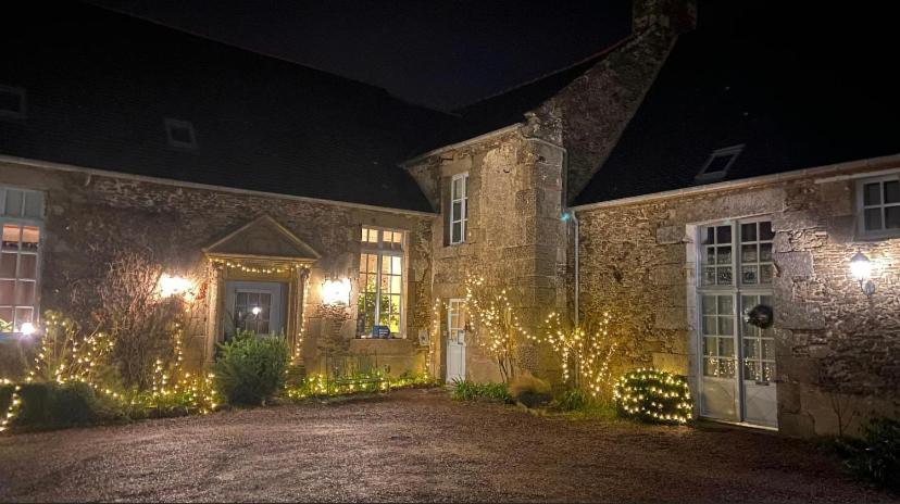 La Metairie-Du-Vauhariot - Vue Mer Et Mont Saint Michel - Piscine Chauffee - Acces Gr34 Канкаль Экстерьер фото